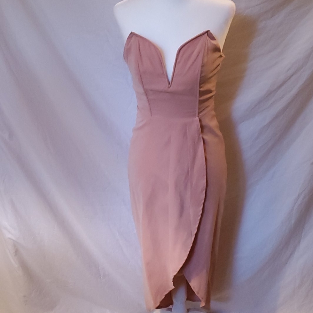 Peak Sweetheart Neckline Tulip High-Low Dress